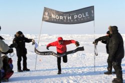 futás dermesztő hidegben az Északi-sarkon