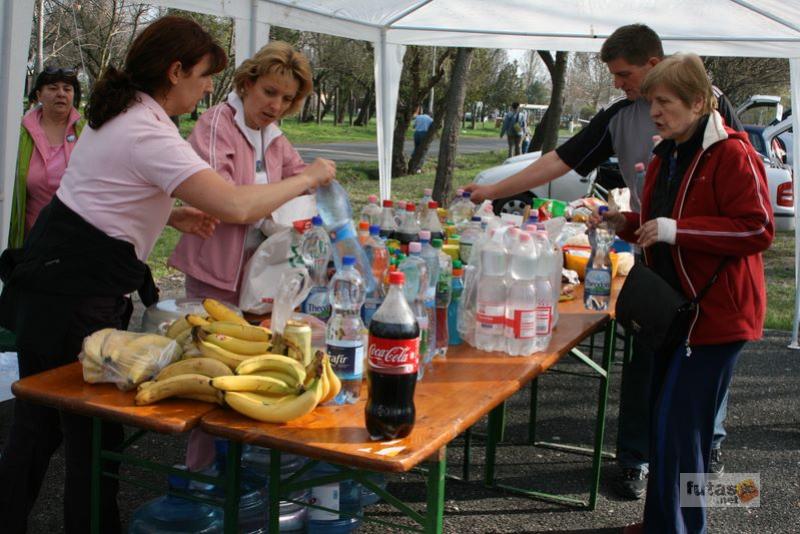 Tóparti Futóparti futáshoz készülve Reggel toparti_futoparti_futas_5490.jpg toparti_futoparti_futas_5490.jpg