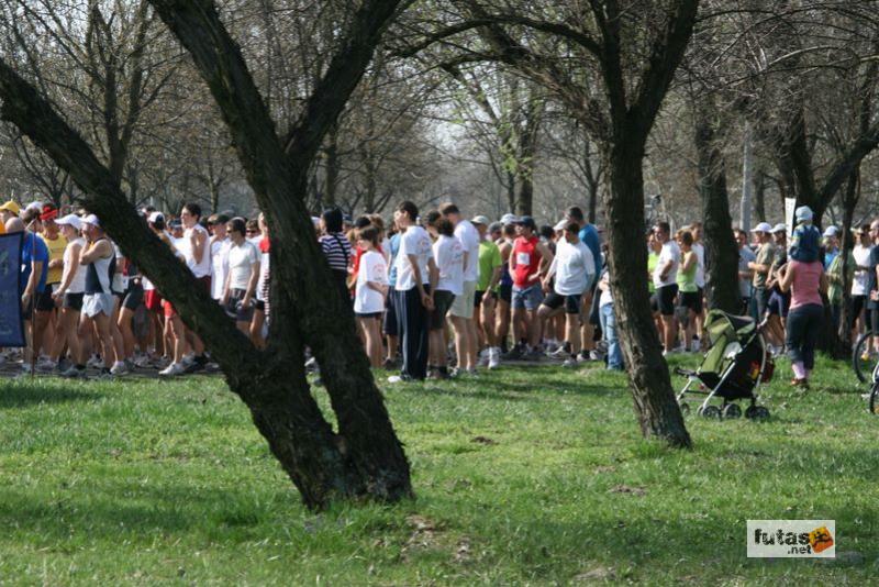 IV. Tóparti Futóparti Futás Rajt toparti_futoparti_futas_5653.jpg toparti_futoparti_futas_5653.jpg