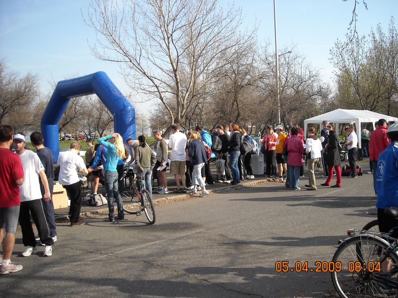 Budapest Run csapat a Velencei-tó körül budapest_run_104.jpg budapest_run_104.jpg