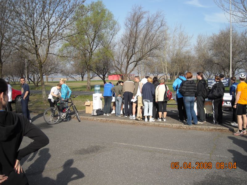 Budapest Run csapat a Velencei-tó körül budapest_run_105.jpg budapest_run_105.jpg