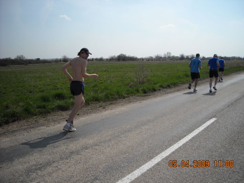 Budapest Run csapat a Velencei-tó körül budapest_run_130.jpg budapest_run_130.jpg