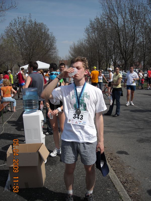 Budapest Run csapat a Velencei-tó körül budapest_run_137.jpg budapest_run_137.jpg