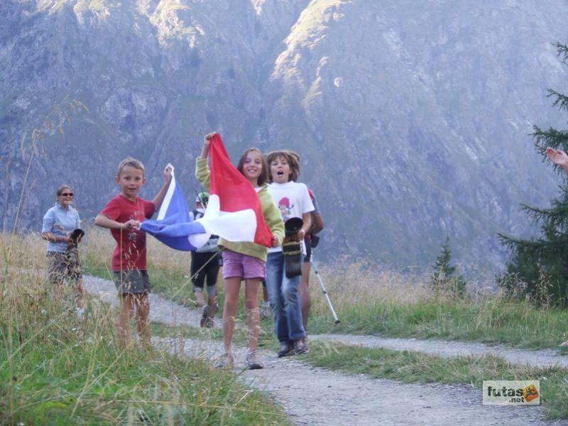 Ultra Trail du Mont-Blanc ultra_trail_du_mont_blanc_2436.jpg ultra_trail_du_mont_blanc_2436.jpg